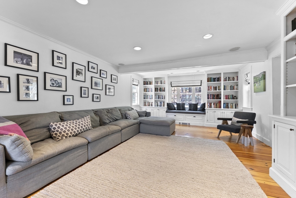 390 Westford Road Concord, MA 01742 - Photo 8 of 41