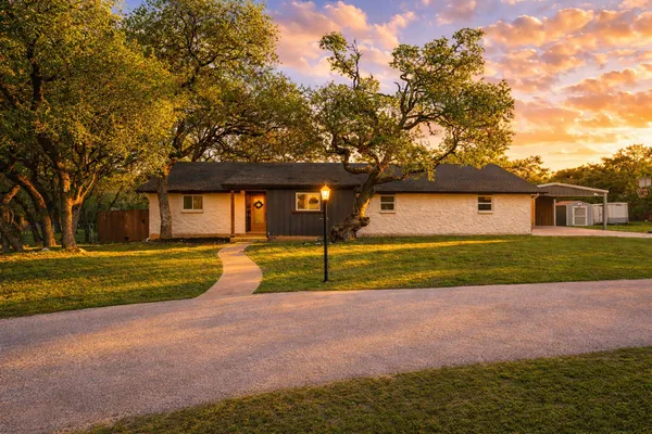 $499,900 | 806 Serenada Drive, Georgetown, TX 78628