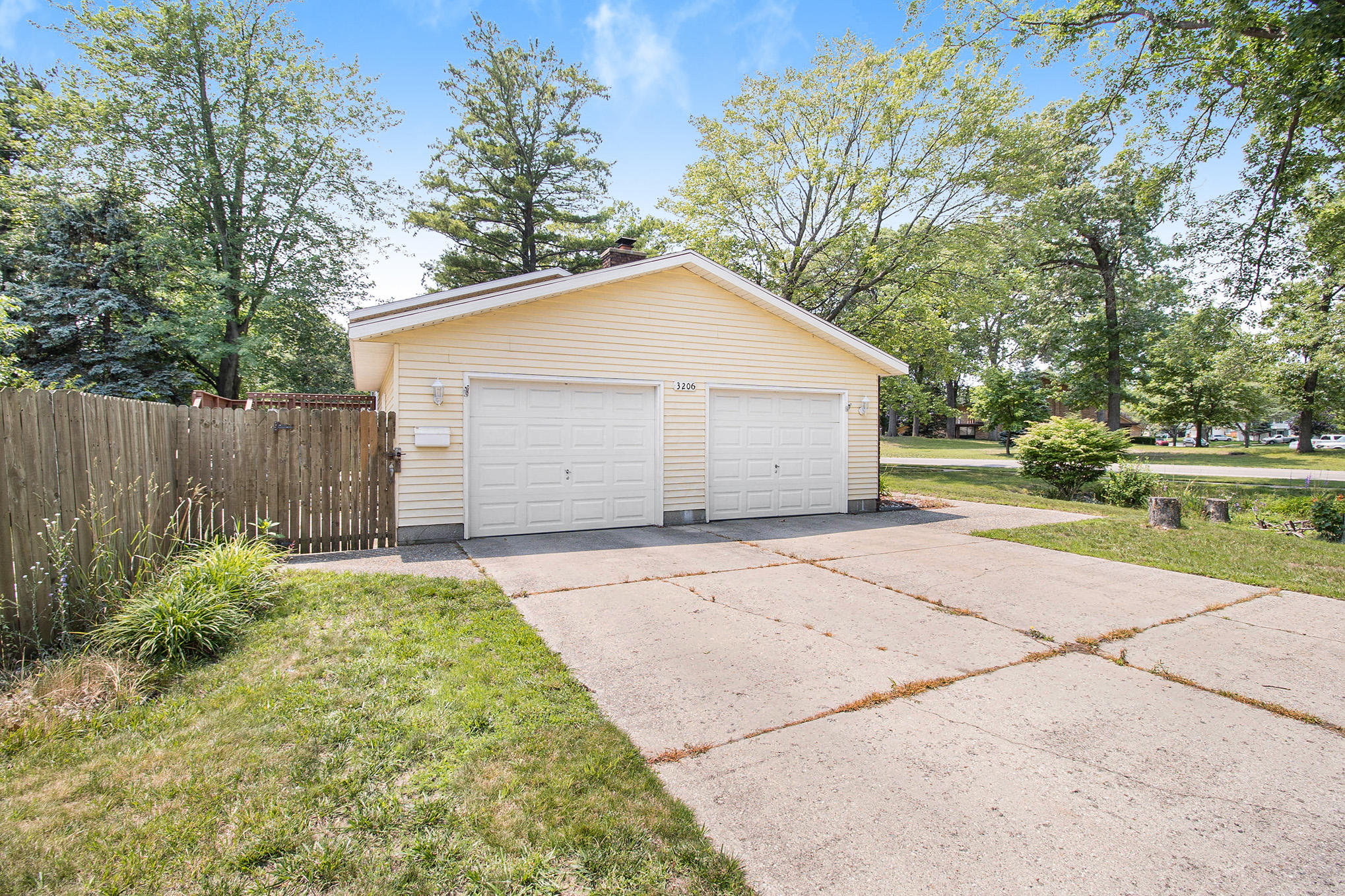 3206 Roosevelt Road Muskegon, MI 49441 - Photo 4 of 25 BH2A9080