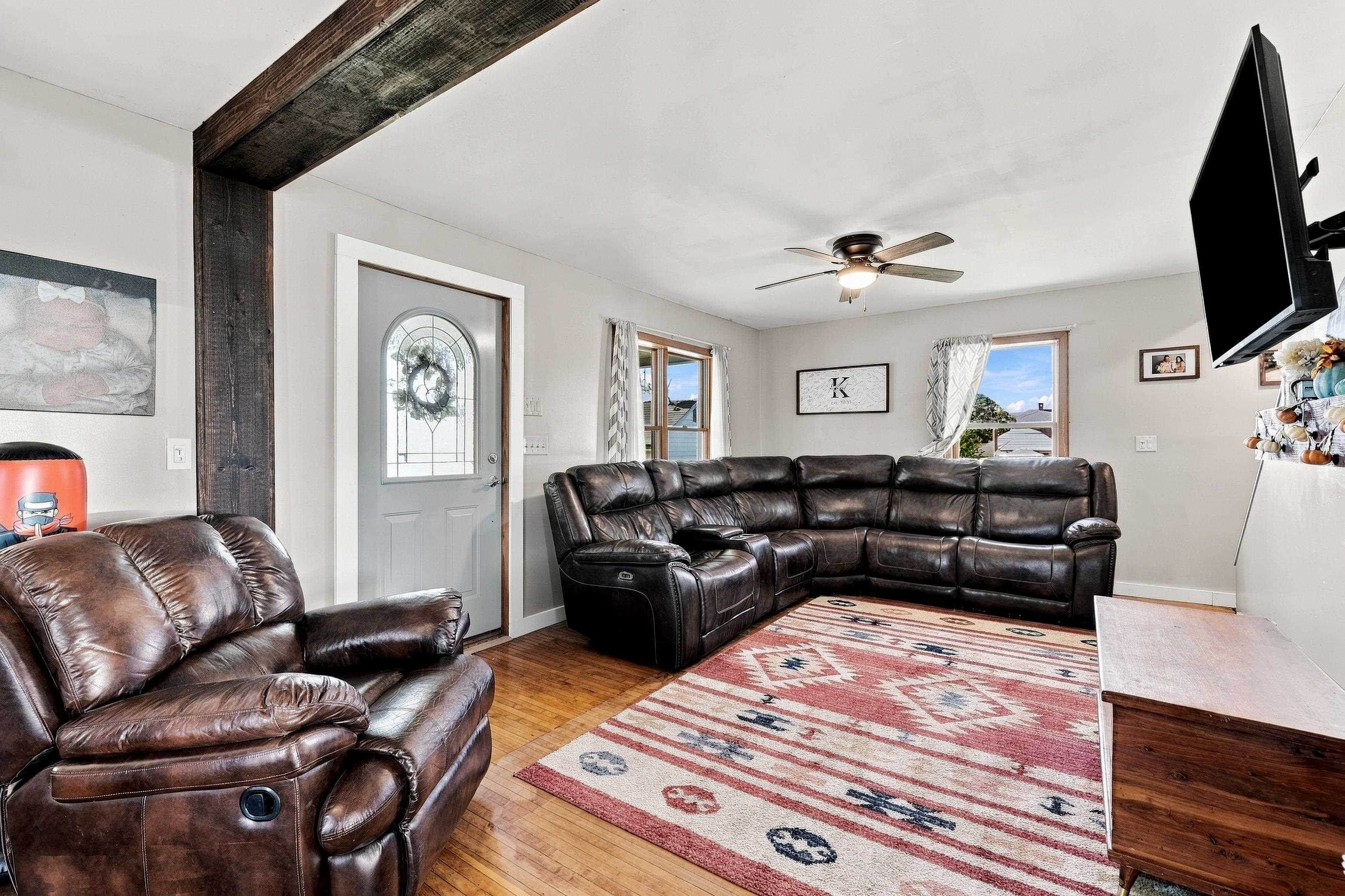 211 East High Street Shullsburg, WI 53586 - Photo 3 of 37 Gallery Image 3