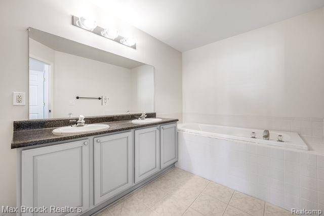41745 Mitchell Road Novi, MI 48377 - Photo 23 of 51