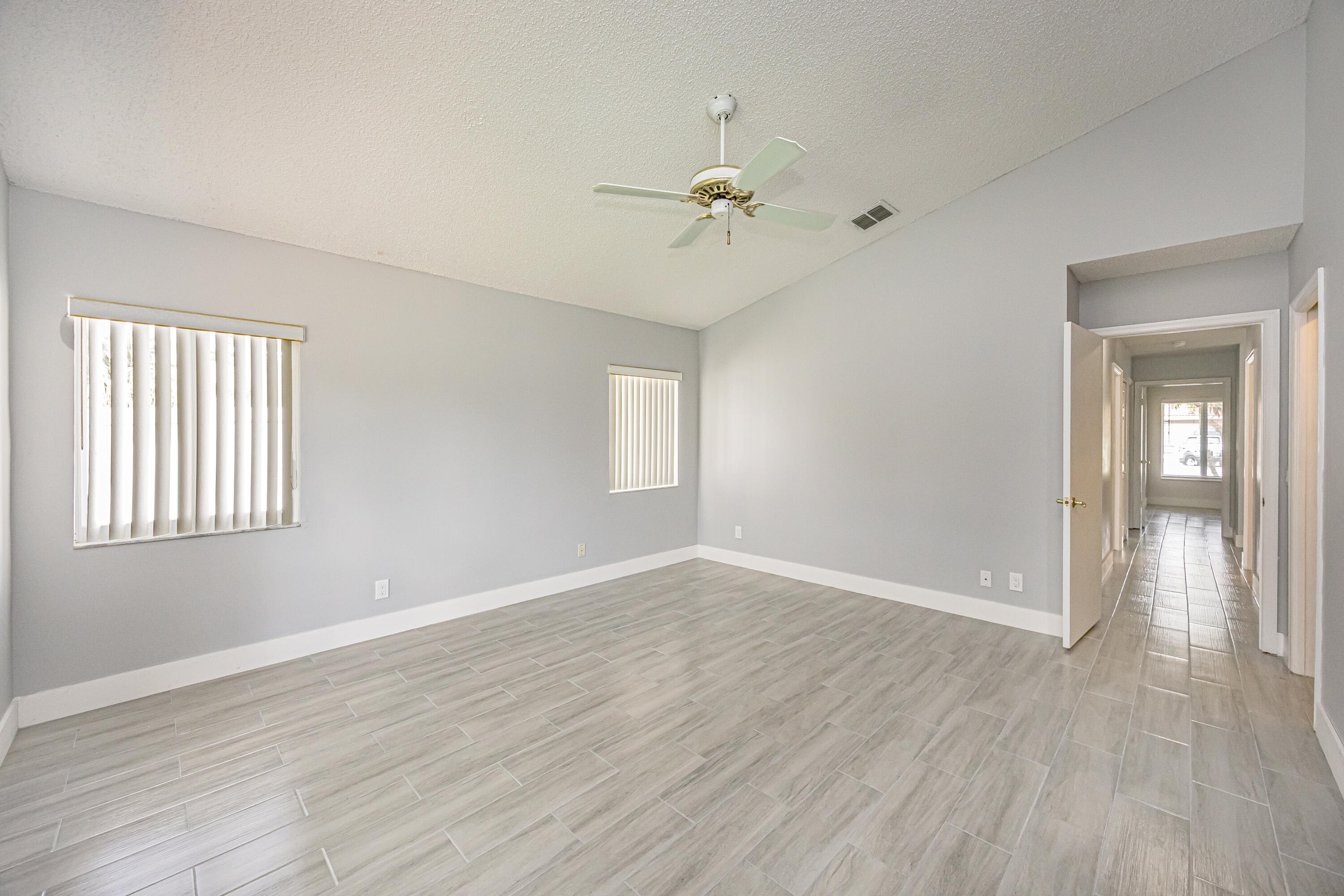 5148 Rosen Boulevard Boynton Beach, FL 33472 - Photo 20 of 50 0031_9026