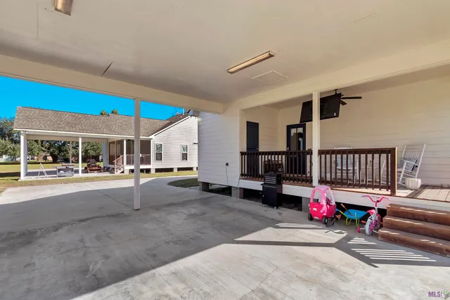 $247,500 | 4261 Dickinson Street, Lakeland, LA 70752