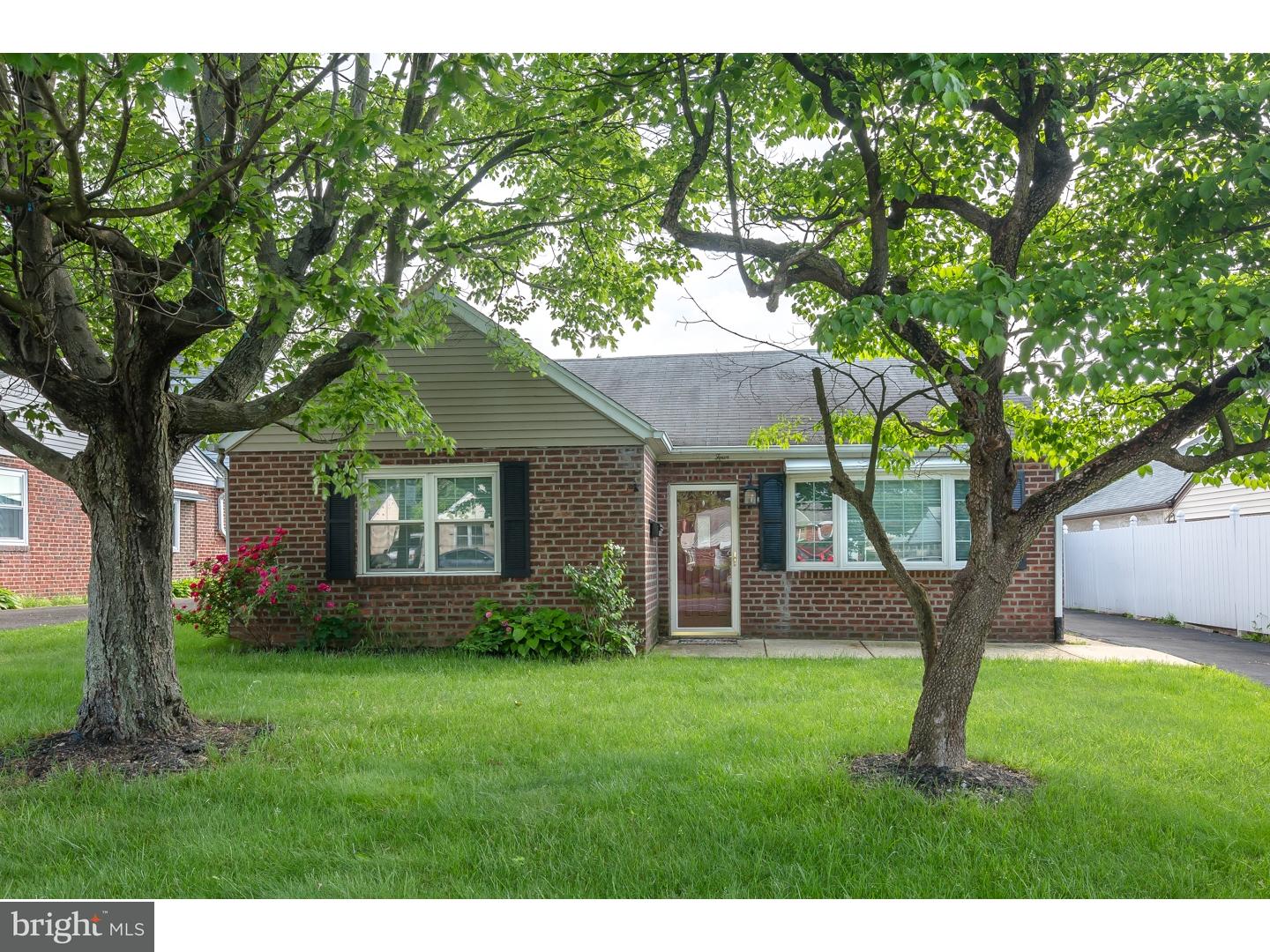 664 Rennard Street Philadelphia, PA 19116 - Photo 1 of 21 Gallery Image 1