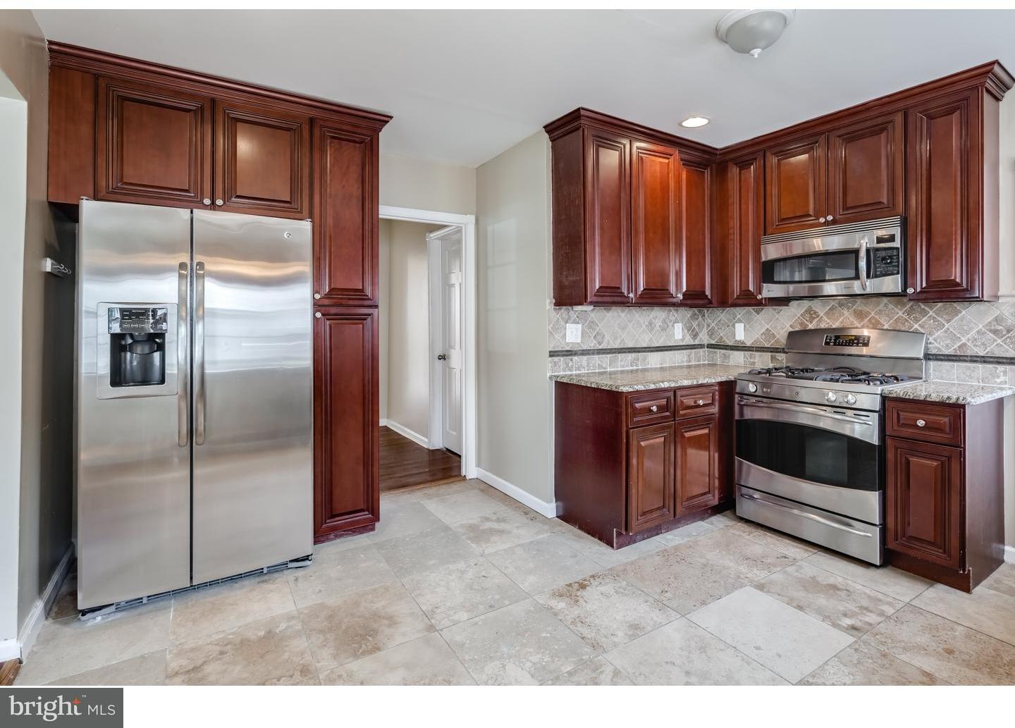 664 Rennard Street Philadelphia, PA 19116 - Photo 11 of 21 Gallery Image 11