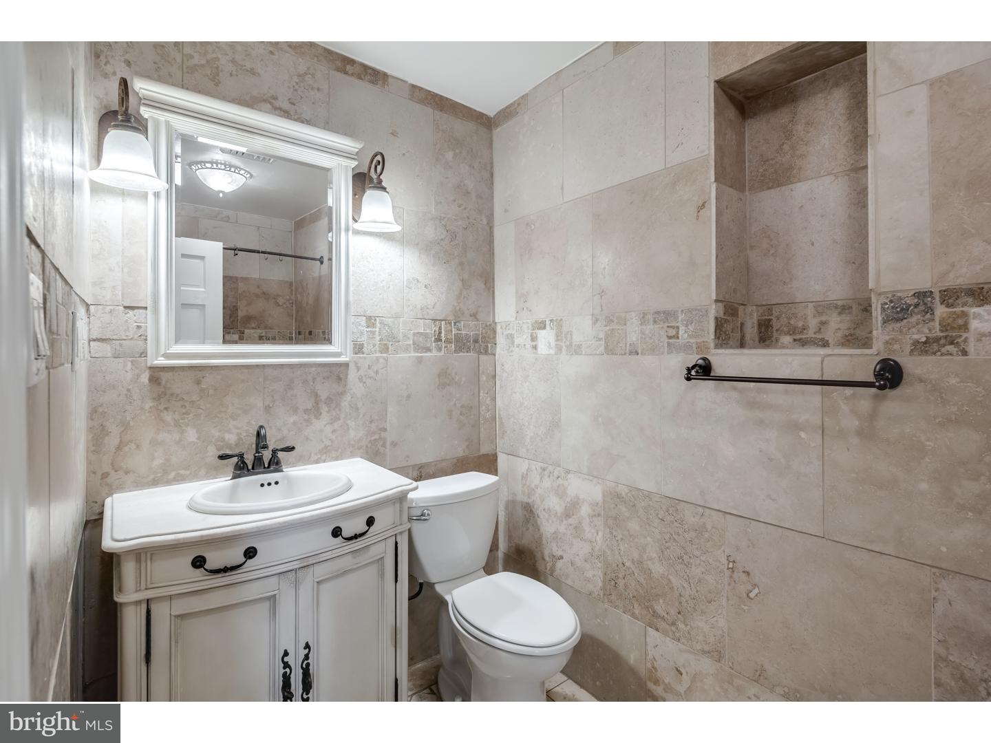664 Rennard Street Philadelphia, PA 19116 - Photo 16 of 21 Gallery Image 16