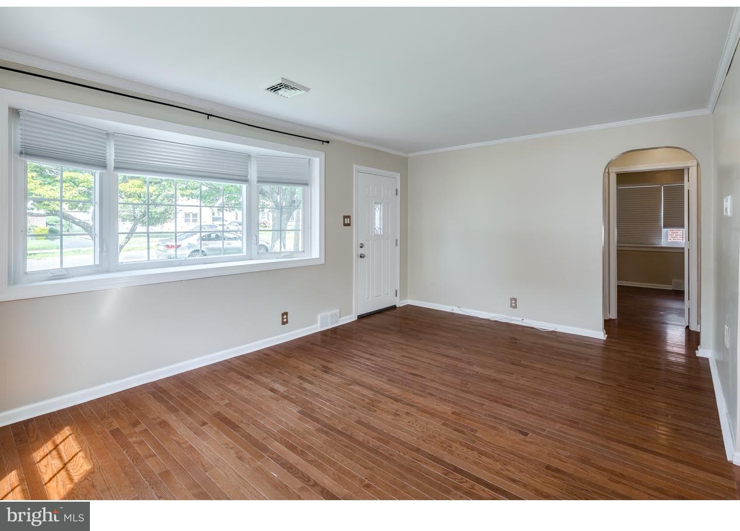 664 Rennard Street Philadelphia, PA 19116 - Photo 6 of 21 Gallery Image 6