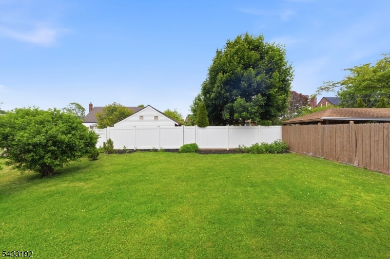 128 Livingston Road Linden, NJ 07036 - Photo 27 of 38