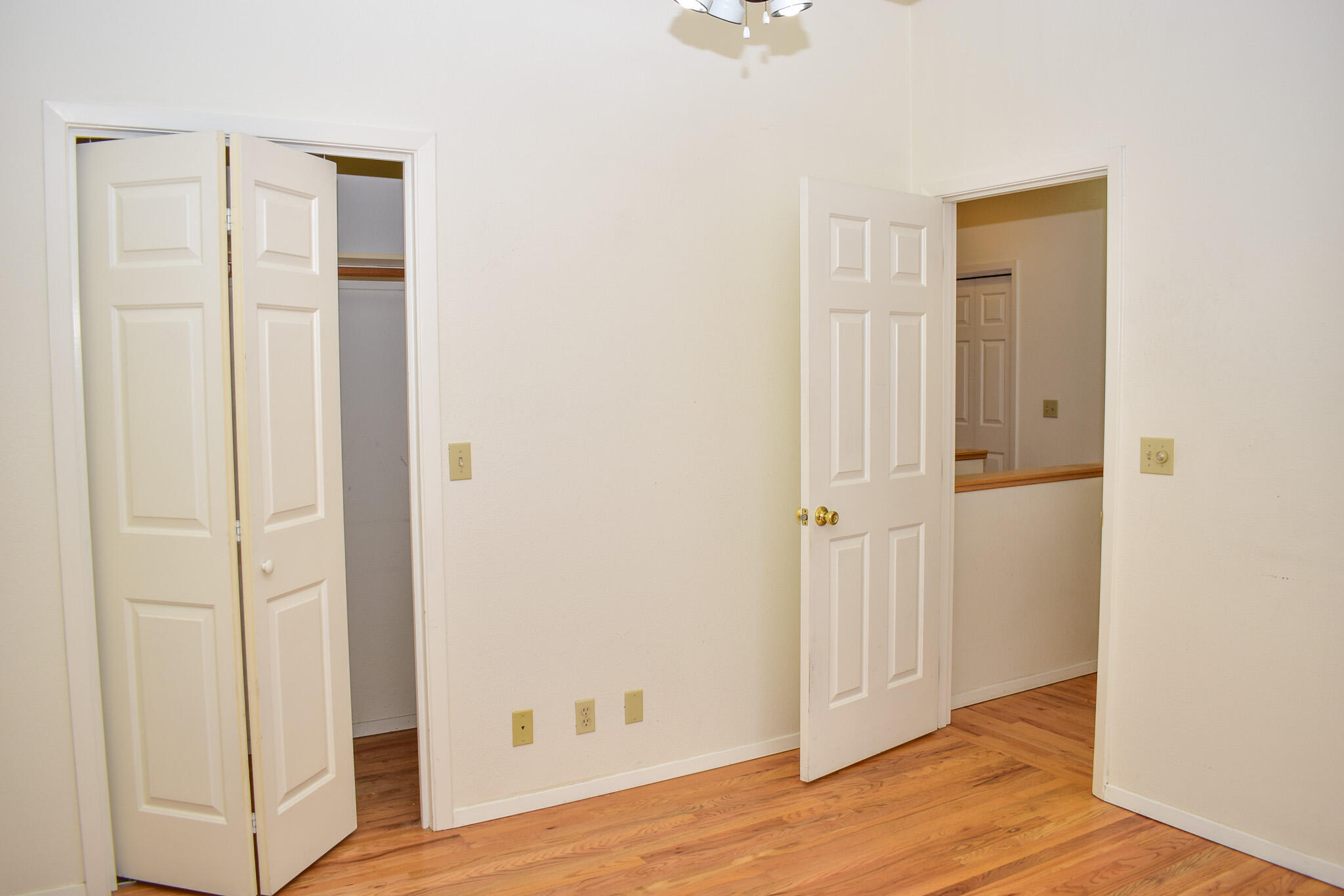 1116 Reddy Avenue Medford, OR 97504 - Photo 34 of 45 Guest Bedroom, Upstairs, Main House #1116