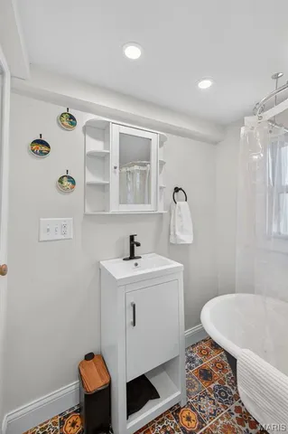 $2,650 | 5436 Bischoff Avenue, St. Louis, MO 63110