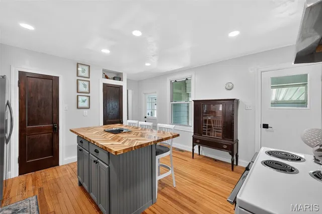 $2,650 | 5436 Bischoff Avenue, St. Louis, MO 63110