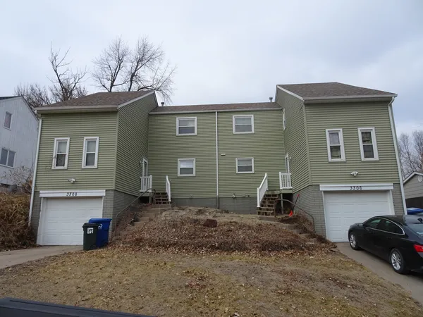 $209,000 | 3306 Schuetzen Lane, Davenport, IA 52804