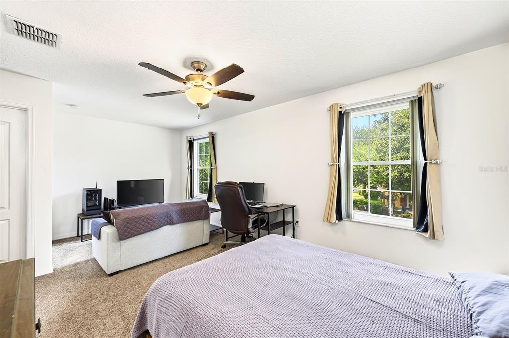 5585 Rutherford Place Oviedo, FL 32765 - Photo 11 of 25 Gallery Image 11
