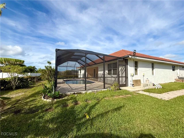 $3,000 | 1700 Southwest 30th Terrace, Cape Coral, FL 33914