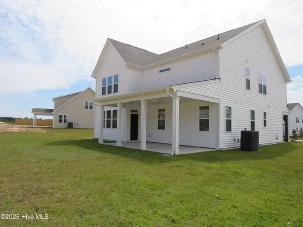 $2,550 | 370 Summer Wind Way, Aberdeen, NC 28315