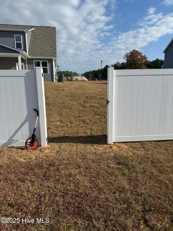 $2,550 | 370 Summer Wind Way, Aberdeen, NC 28315