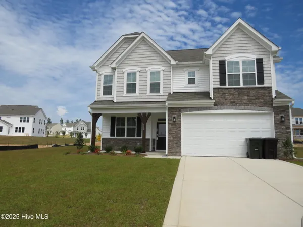 $2,550 | 370 Summer Wind Way, Aberdeen, NC 28315