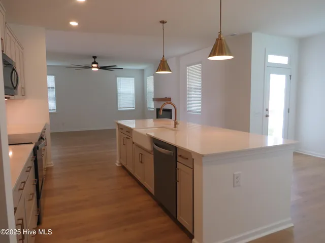 $2,700 | 370 Summer Wind Way, Aberdeen, NC 28315