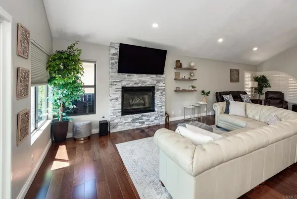 $1,300,000 | 12631 Alcacer Del Sol, San Diego, CA 92128