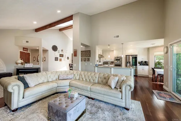 $1,300,000 | 12631 Alcacer Del Sol, San Diego, CA 92128