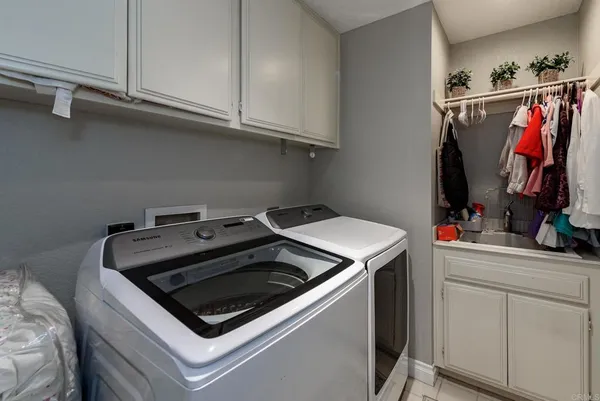 $1,300,000 | 12631 Alcacer Del Sol, San Diego, CA 92128
