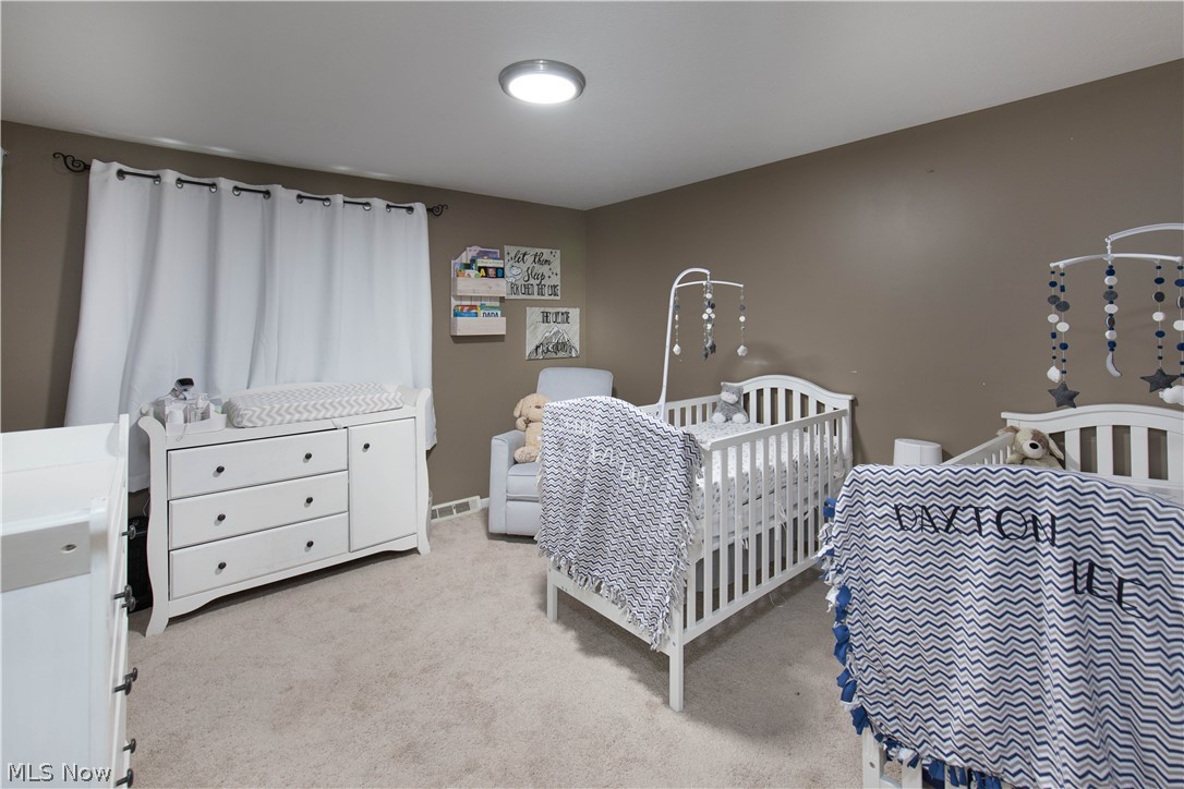 6389 South Canterbury Road Parma, OH 44129 - Photo 19 of 25