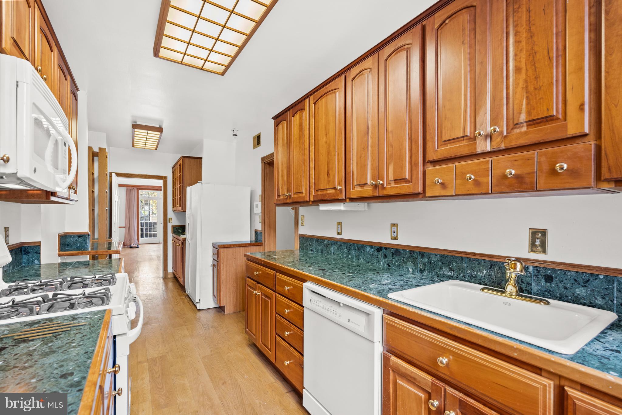 3321 Dent Place Northwest Washington, DC 20007 - Photo 4 of 48 Kitchen