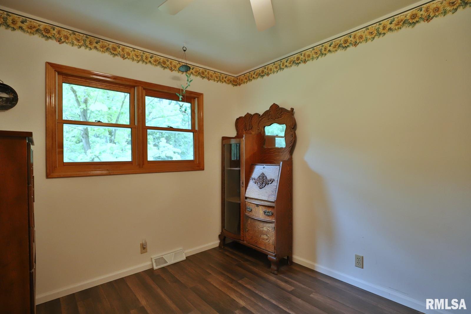 221 West Hallock Hollow Road Edelstein, IL 61526 - Photo 28 of 50 Gallery Image 28