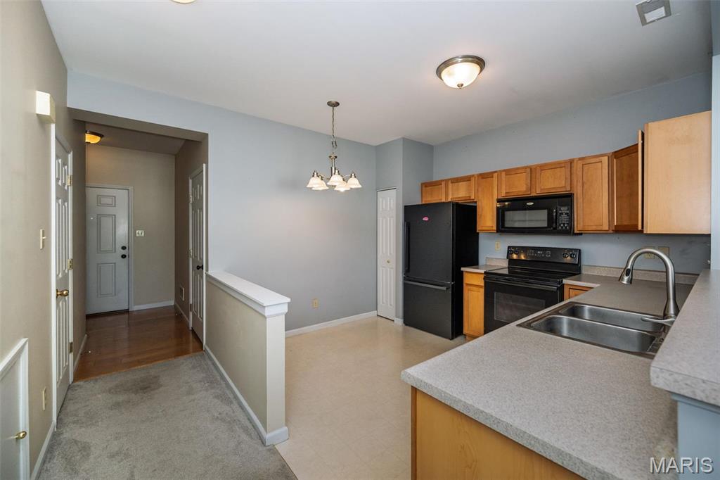 4832 Heritage Heights Circle Hazelwood, MO 63042 - Photo 2 of 15