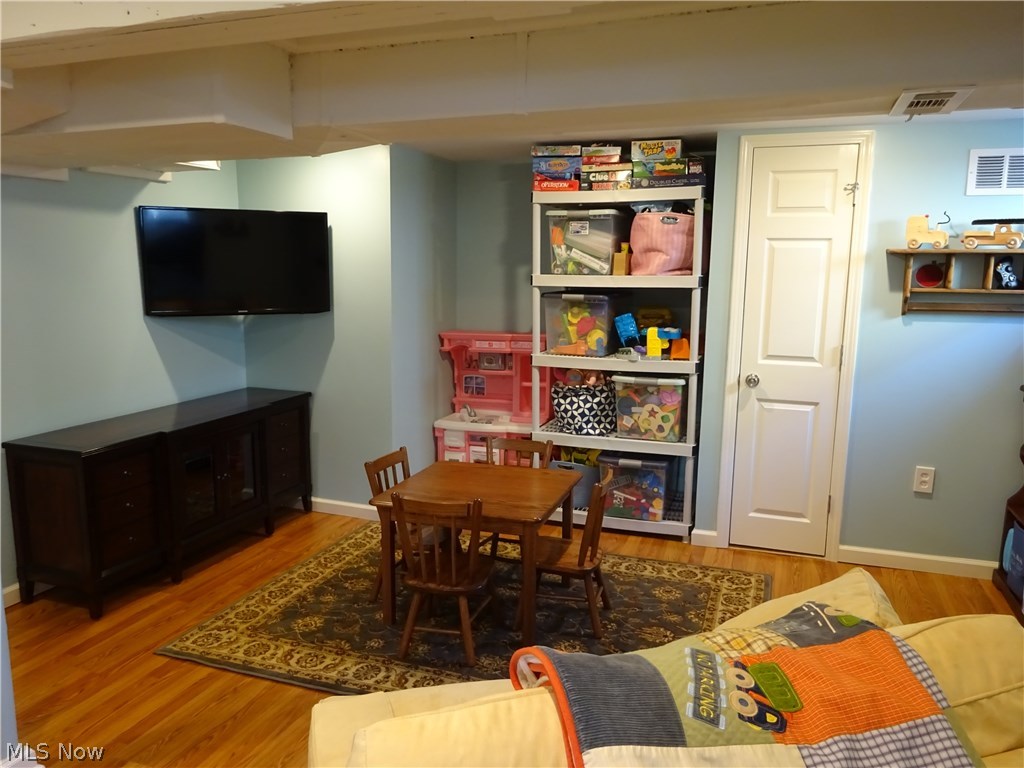 3223 Clarendon Road Cleveland, OH 44118 - Photo 30 of 34 Gallery Image 30