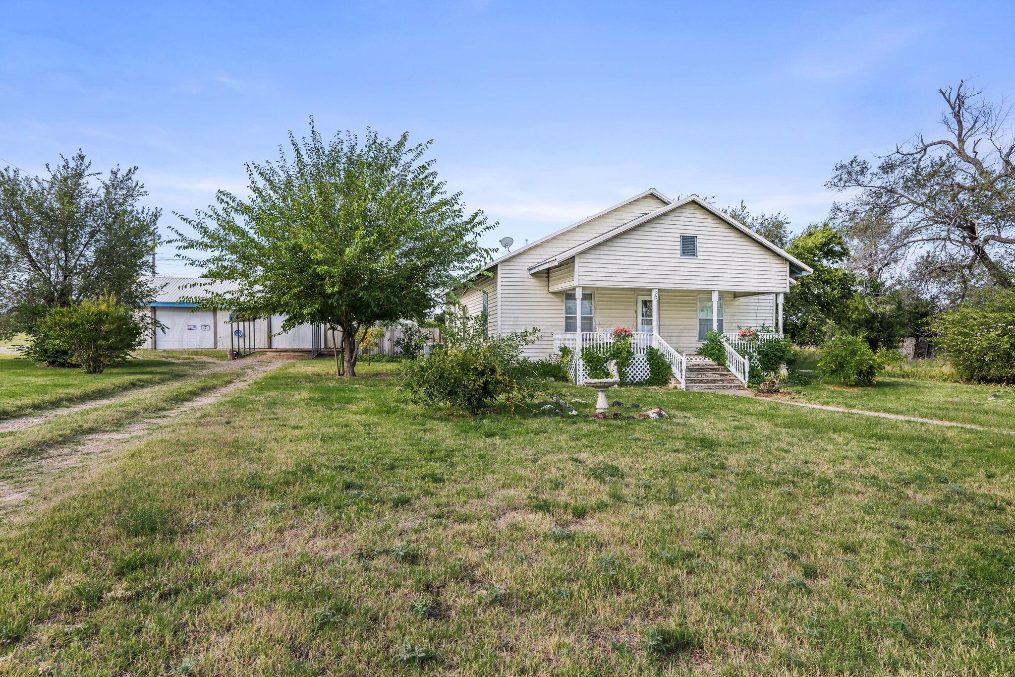 1010 East 3rd Street Clarendon, TX 79226 - Photo 1 of 22 1010 e 3rd 01