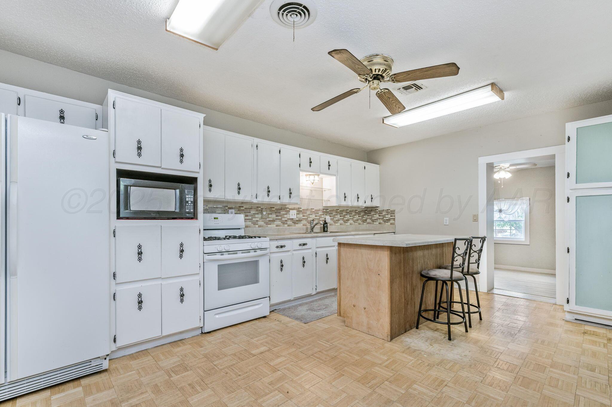 1010 East 3rd Street Clarendon, TX 79226 - Photo 12 of 22 1010 e 3rd 12