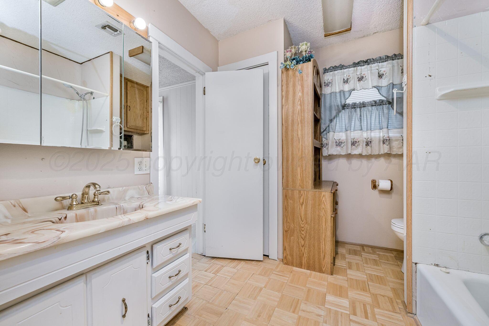 1010 East 3rd Street Clarendon, TX 79226 - Photo 18 of 22 1010 e 3rd 18