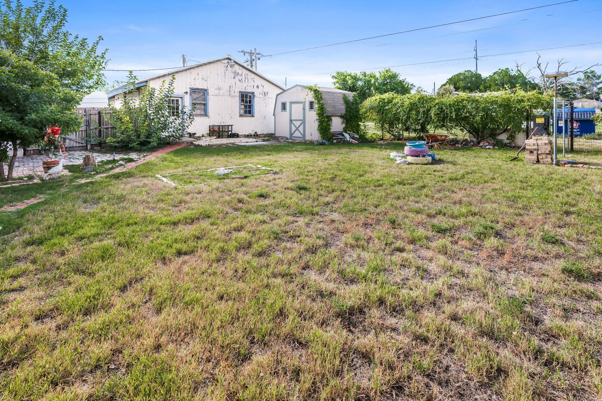 1010 East 3rd Street Clarendon, TX 79226 - Photo 4 of 22 1010 e 3rd 04