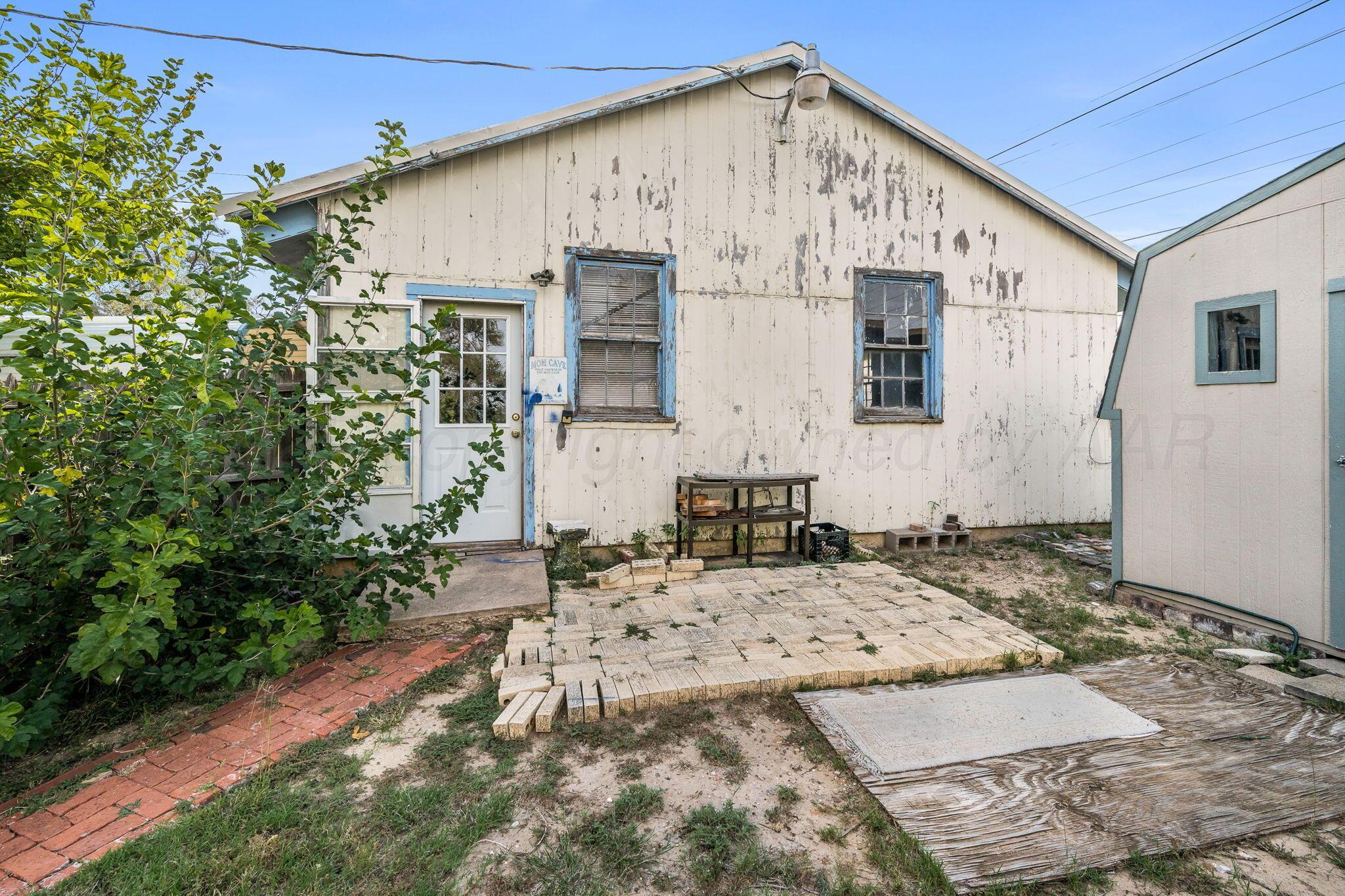 1010 East 3rd Street Clarendon, TX 79226 - Photo 7 of 22 1010 e 3rd 07