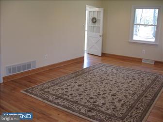 58 Cooper Tomlinson Road Medford, NJ 08055 - Photo 2 of 12 Gallery Image 2