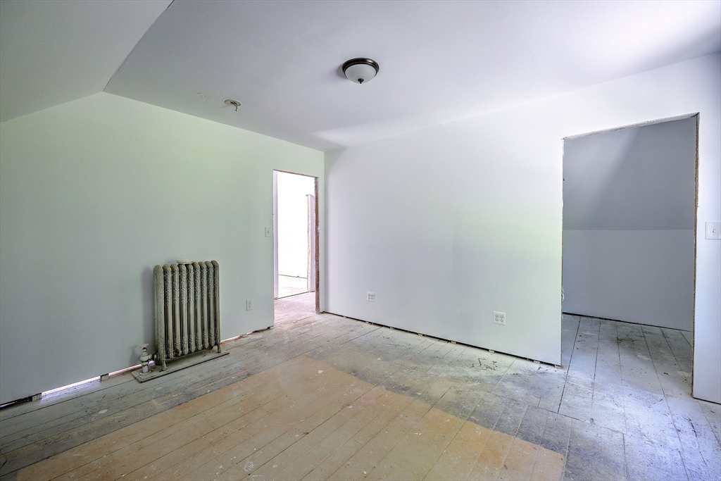 136 Quaboag Street Warren, MA 01083 - Photo 20 of 38