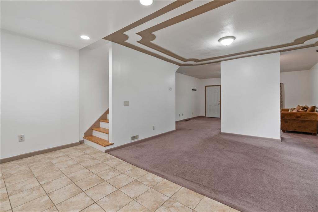 927 Greenhill Road Pittsburgh, PA 15209 - Photo 12 of 38 Gallery Image 12