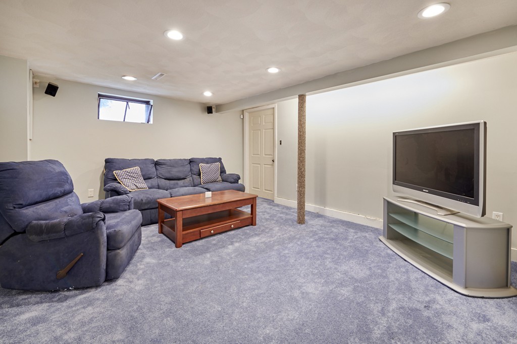 24 Skelton Road Burlington, MA 01803 - Photo 28 of 29 Gallery Image 28