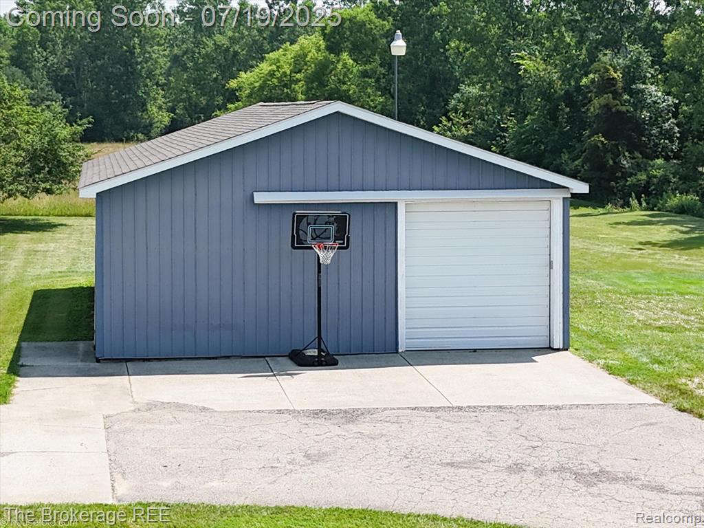 9380 North Lewis Road Clio, MI 48420 - Photo 13 of 64