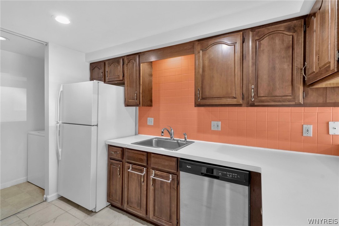 4585 Chestnut Ridge Road, Unit 11 Amherst, NY 14228 - Photo 16 of 41