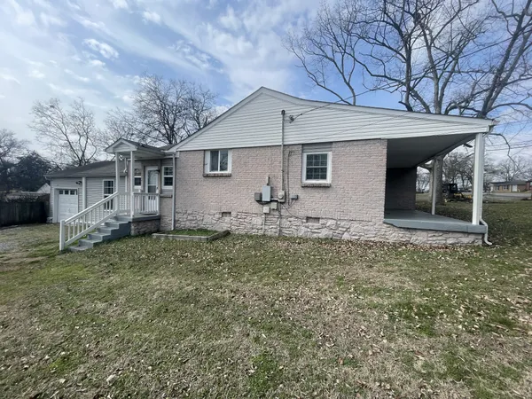 $1,900 | 732 Yowell Avenue, Madison, TN 37115