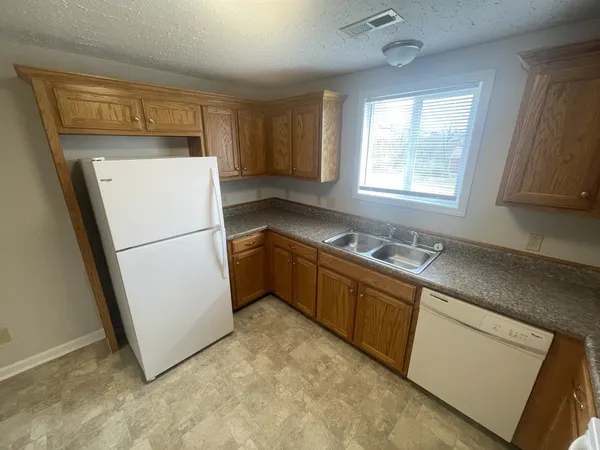 $1,900 | 732 Yowell Avenue, Madison, TN 37115