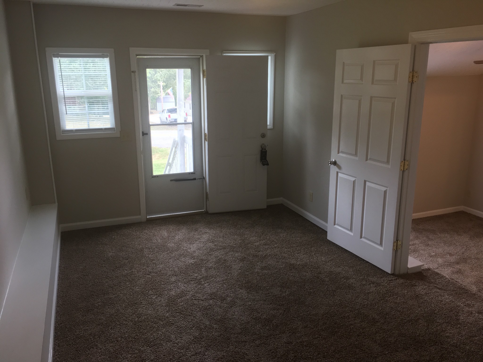 732 Yowell Avenue Madison, TN 37115 - Photo 7 of 17 an empty room with windows