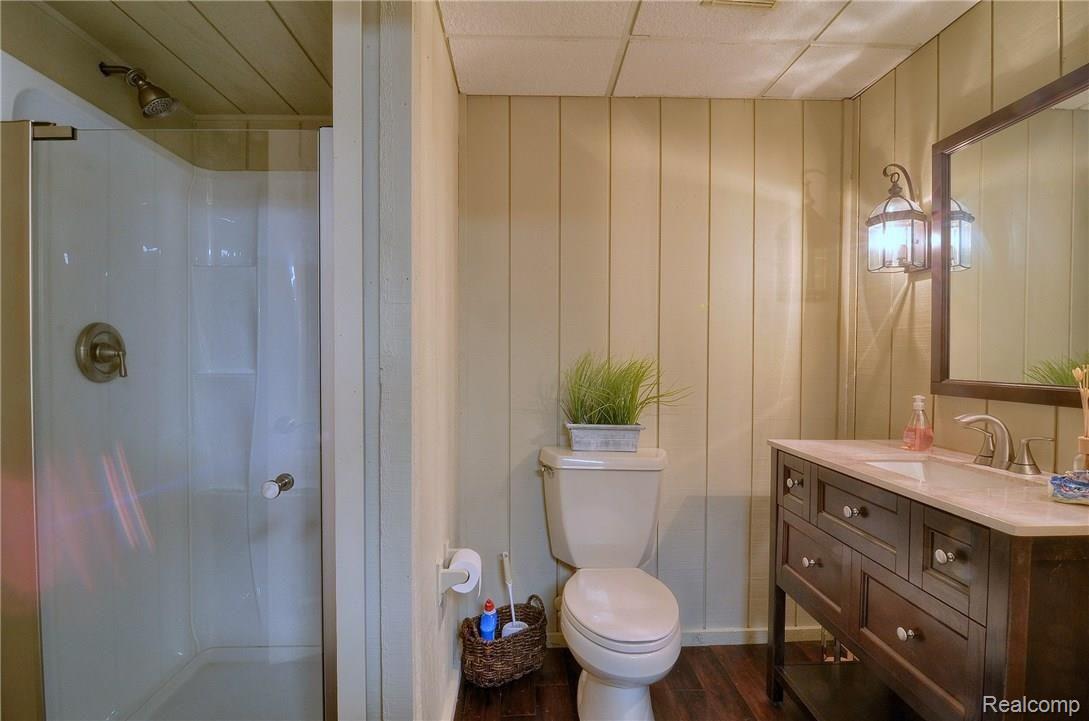 1880 North Fairview Lane Rochester, MI 48306 - Photo 27 of 33 Finished_Lower_Level_Bathroom.jpg