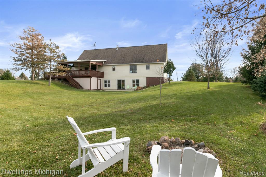 1588 Woodhaven Road Howell, MI 48855 - Photo 59 of 93