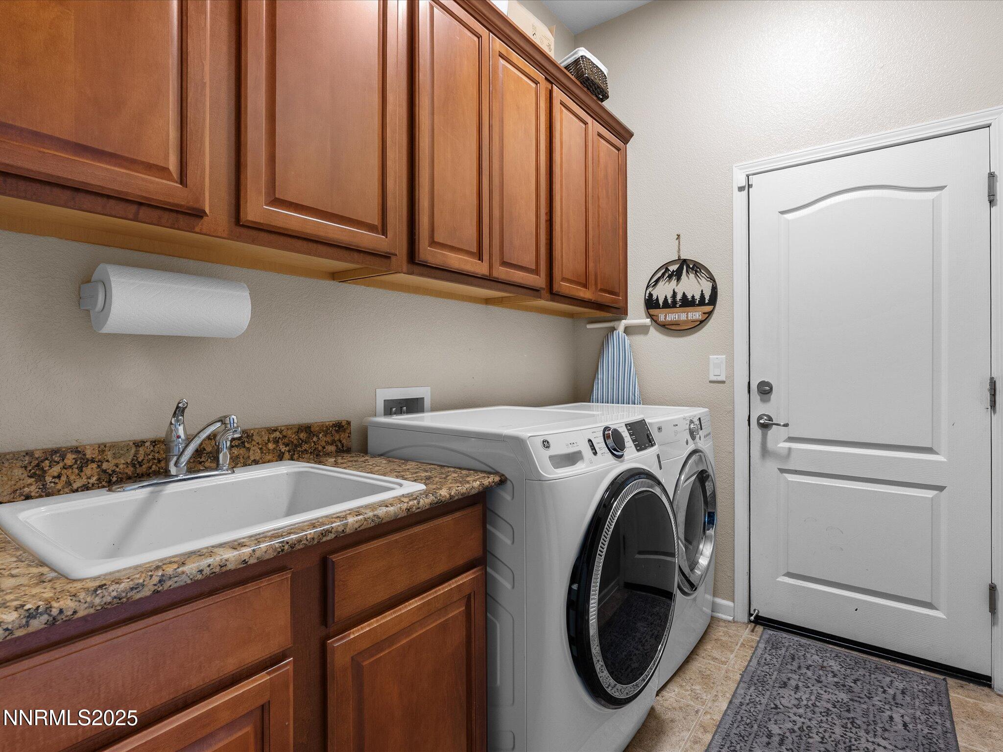 8720 Spearhead Way Reno, NV 89506 - Photo 26 of 52 36-8720 Spearhead Way-135