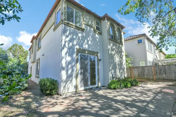 $695,000 | 118 Refosco Court, Vacaville, CA 95687