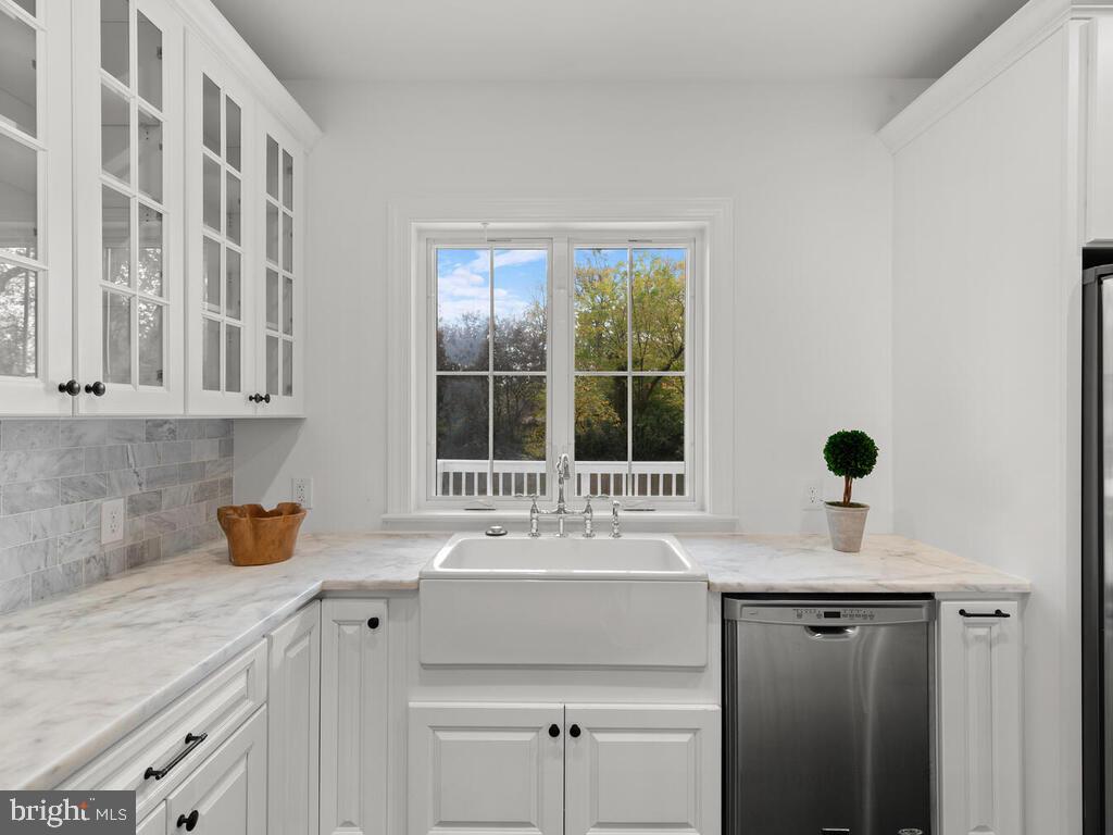 802 Easley Street Silver Spring, MD 20910 - Photo 18 of 51 Gallery Image 18