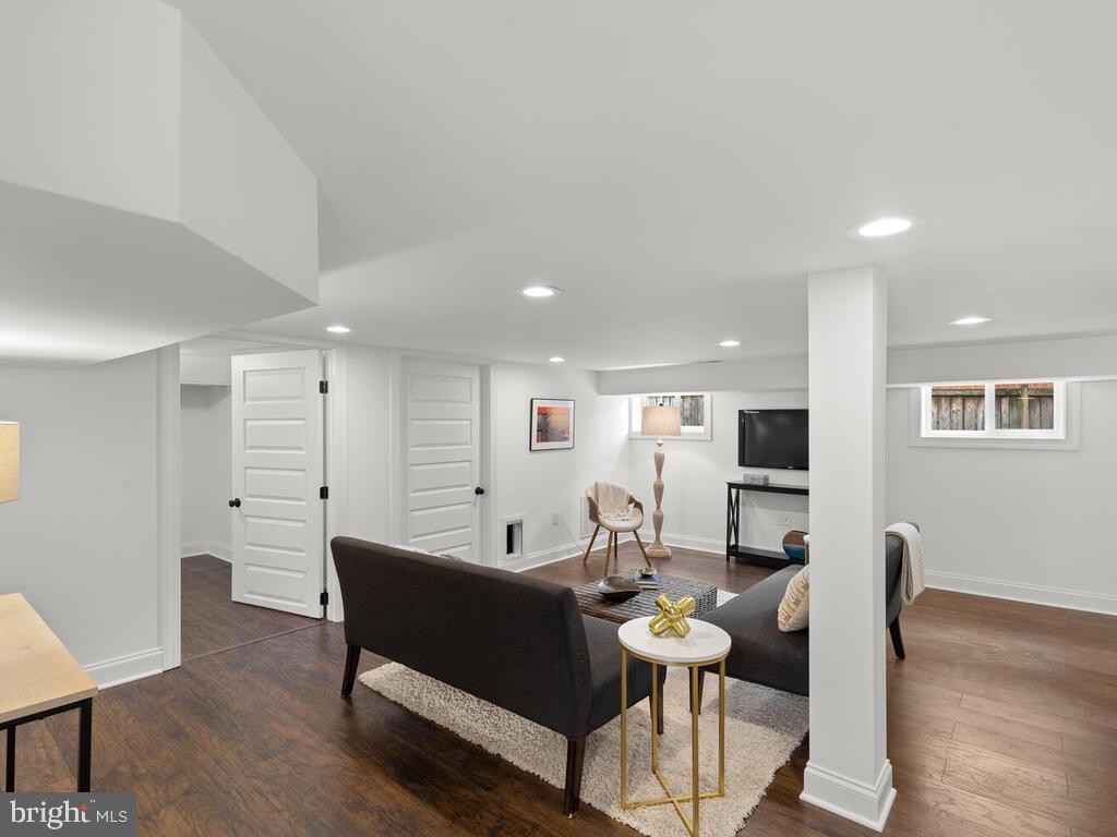 802 Easley Street Silver Spring, MD 20910 - Photo 38 of 51 Gallery Image 38